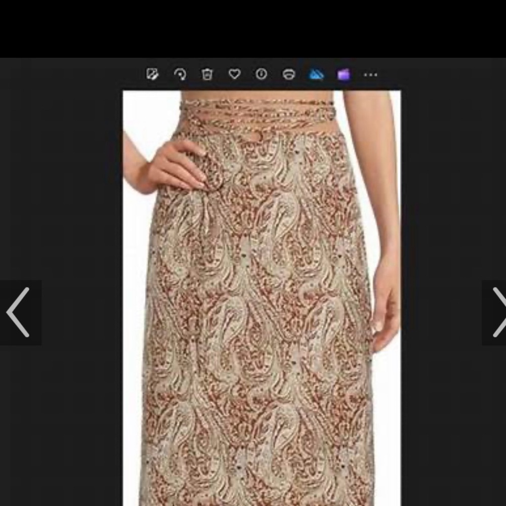 Gianni Bini Skirt set, Cream and Rust Paisley Long Midi skirt & V neck top